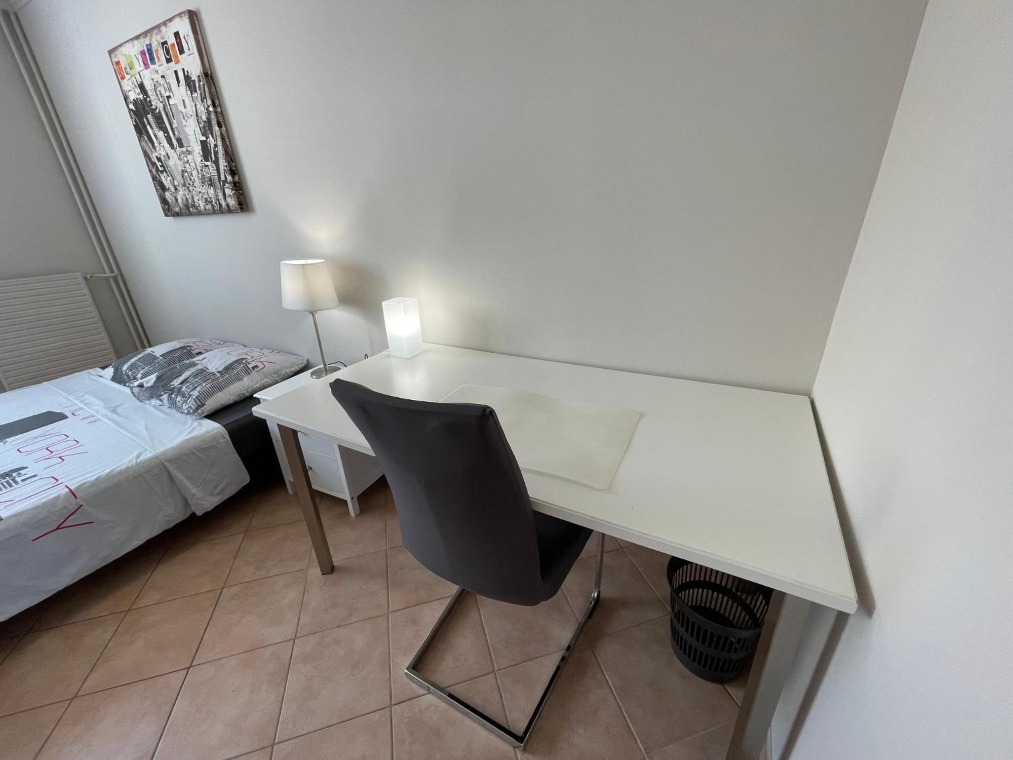 Chambre Privee En Colocation Dans Un Appartement Vaulx En Velin Centre Buitenkant foto