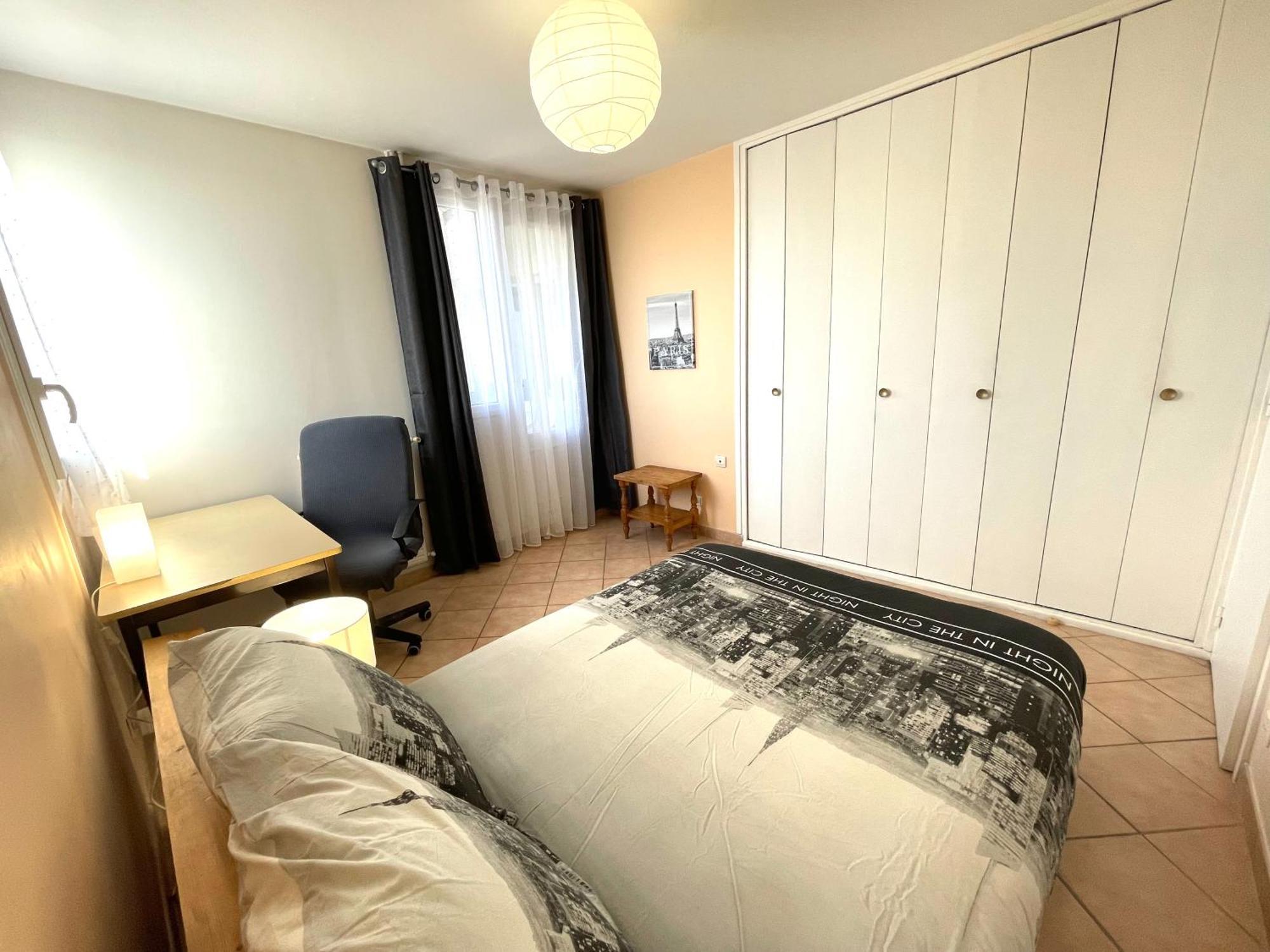 Chambre Privee En Colocation Dans Un Appartement Vaulx En Velin Centre Buitenkant foto